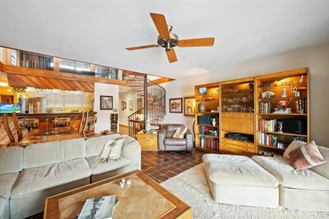 Adosado en venta en Miami Lakes, Florida, 2 dormitorios, 145.76 m2 № 1979402 - foto 3