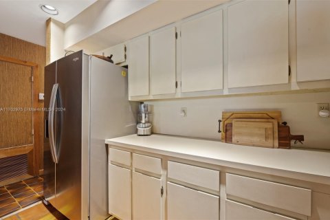 Adosado en venta en Miami Lakes, Florida, 2 dormitorios, 145.76 m2 № 1979402 - foto 11