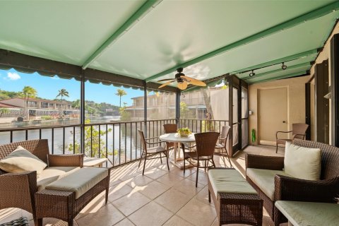 Adosado en venta en Miami Lakes, Florida, 2 dormitorios, 145.76 m2 № 1979402 - foto 22