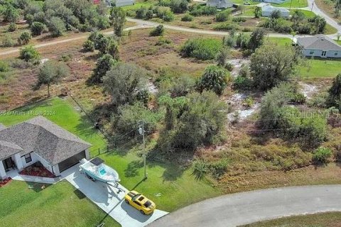 Land in Lehigh Acres, Florida № 2164325 - photo 6