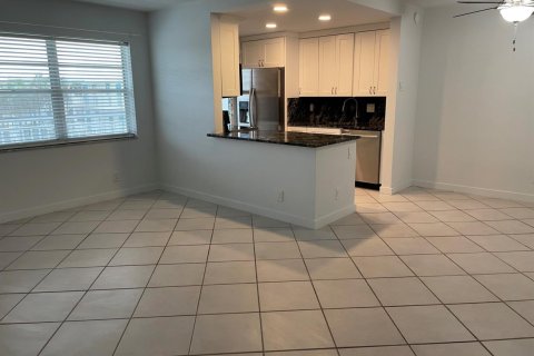 Condominio en venta en North Palm Beach, Florida, 1 dormitorio, 66.33 m2 № 2190185 - foto 5