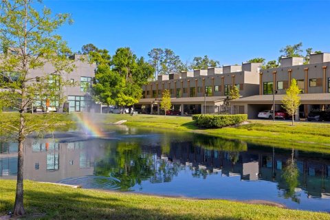 Adosado en venta en Tampa, Florida, 3 dormitorios, 149.85 m2 № 1630754 - foto 1