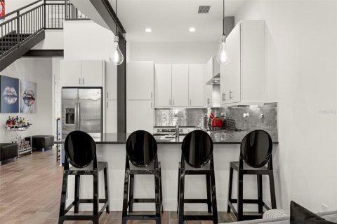 Adosado en venta en Tampa, Florida, 3 dormitorios, 149.85 m2 № 1630754 - foto 10