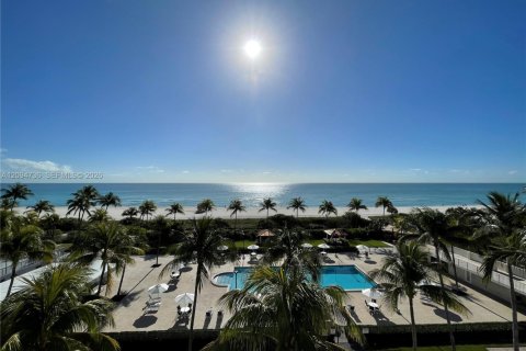 Condo à Miami Beach, Floride, 1 chambre  № 2384835