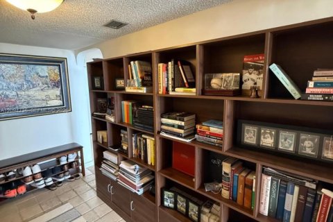 Copropriété à louer à Miami Beach, Floride: 1 chambre, 99.87 m2 № 2384835 - photo 22