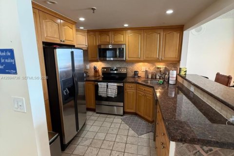 Copropriété à louer à Miami Beach, Floride: 1 chambre, 99.87 m2 № 2384835 - photo 7
