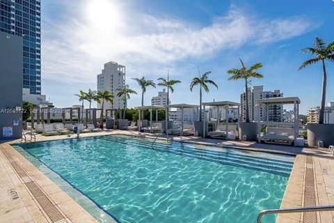 Condominio en venta en Miami Beach, Florida, 1 dormitorio, 77.02 m2 № 2267789 - foto 26
