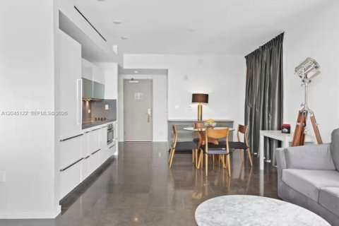 Condominio en venta en Miami Beach, Florida, 1 dormitorio, 77.02 m2 № 2267789 - foto 18