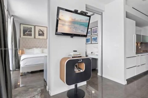 Condominio en venta en Miami Beach, Florida, 1 dormitorio, 77.02 m2 № 2267789 - foto 17