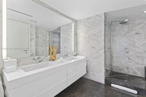 Condominio en venta en Miami Beach, Florida, 1 dormitorio, 77.02 m2 № 2267789 - foto 22