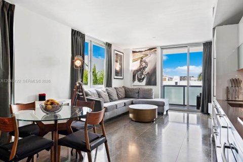 Condominio en venta en Miami Beach, Florida, 1 dormitorio, 77.02 m2 № 2267789 - foto 4