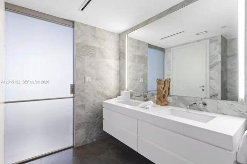Condominio en venta en Miami Beach, Florida, 1 dormitorio, 77.02 m2 № 2267789 - foto 23