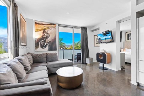 Condominio en venta en Miami Beach, Florida, 1 dormitorio, 77.02 m2 № 2267789 - foto 8