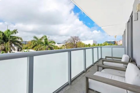 Condominio en venta en Miami Beach, Florida, 1 dormitorio, 77.02 m2 № 2267789 - foto 19