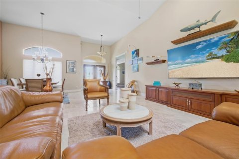 Casa en venta en Punta Gorda, Florida, 4 dormitorios, 398.27 m2 № 2369337 - foto 10