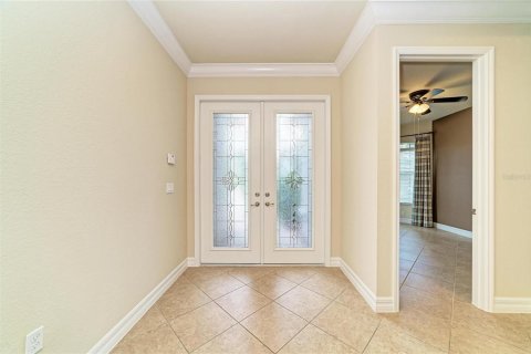 House in Naples, Florida 5 bedrooms, 356.09 sq.m. № 2157435 - photo 5