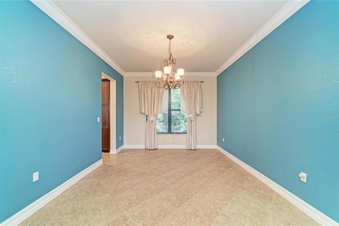House in Naples, Florida 5 bedrooms, 356.09 sq.m. № 2157435 - photo 12