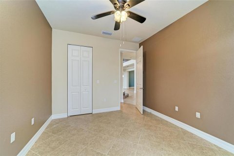 House in Naples, Florida 5 bedrooms, 356.09 sq.m. № 2157435 - photo 29