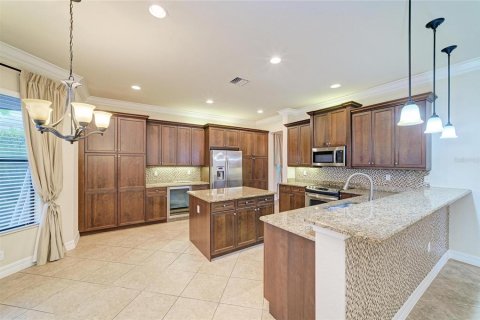 House in Naples, Florida 5 bedrooms, 356.09 sq.m. № 2157435 - photo 16