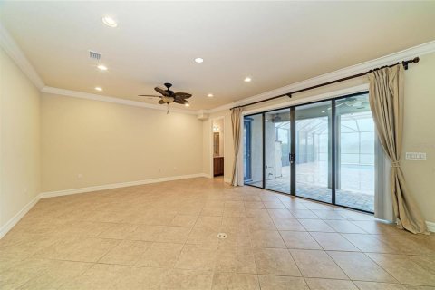 House in Naples, Florida 5 bedrooms, 356.09 sq.m. № 2157435 - photo 22