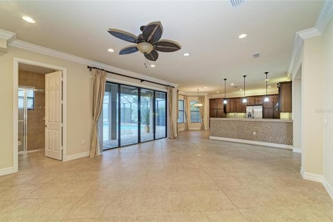 House in Naples, Florida 5 bedrooms, 356.09 sq.m. № 2157435 - photo 26