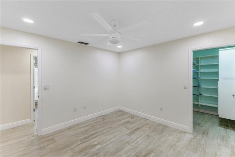 Villa ou maison à louer à New Port Richey, Floride: 3 chambres, 175.68 m2 № 1907210 - photo 23