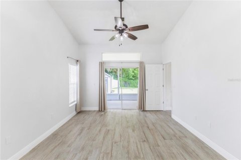 Villa ou maison à louer à New Port Richey, Floride: 3 chambres, 175.68 m2 № 1907210 - photo 15