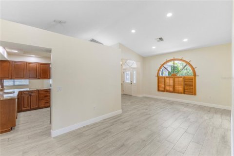 Villa ou maison à louer à New Port Richey, Floride: 3 chambres, 175.68 m2 № 1907210 - photo 7