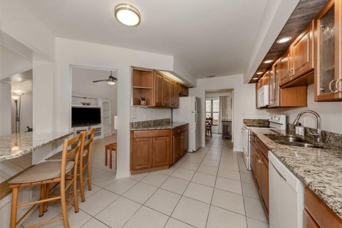 House in Venice, Florida 2 bedrooms, 140.1 sq.m. № 1812816 - photo 21