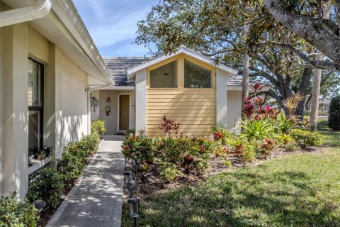 House in Venice, Florida 2 bedrooms, 140.1 sq.m. № 1812816 - photo 3