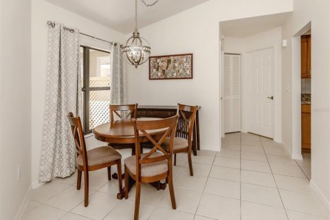 House in Venice, Florida 2 bedrooms, 140.1 sq.m. № 1812816 - photo 17