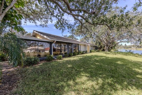 House in Venice, Florida 2 bedrooms, 140.1 sq.m. № 1812816 - photo 8