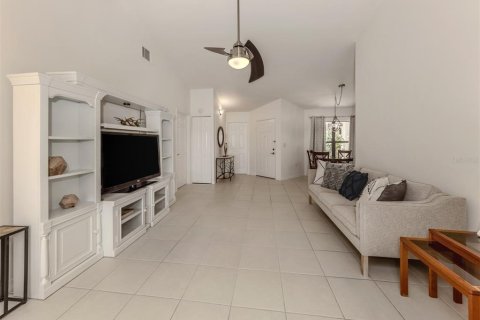 House in Venice, Florida 2 bedrooms, 140.1 sq.m. № 1812816 - photo 11