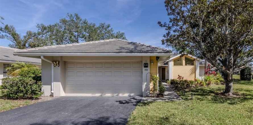 House in Venice, Florida 2 bedrooms, 140.1 sq.m. № 1812816