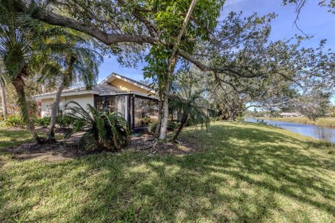 House in Venice, Florida 2 bedrooms, 140.1 sq.m. № 1812816 - photo 7