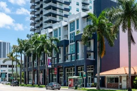 Appartement à vendre à Miami, Floride: 1 chambre, 67 m2 № 102592 - photo 1