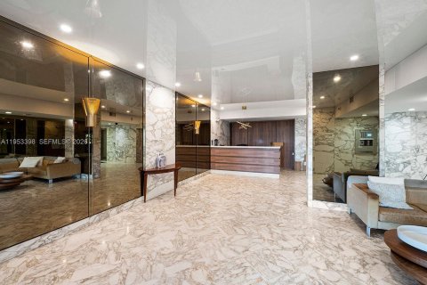 Condominio en venta en Miami Beach, Florida, 1 dormitorio, 93.83 m2 № 2007729 - foto 22