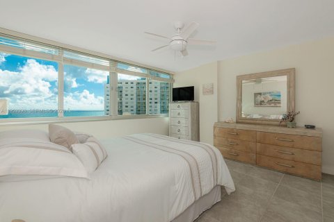 Купить кондоминиум в Майами-Бич, Флорида 1 спальня, 93.83м2, № 2007729 - фото 4