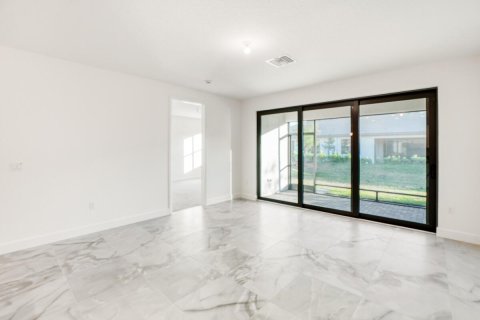 Townhouse in Port St. Lucie, Florida 2 bedrooms, 120.12 sq.m. № 2085310 - photo 21