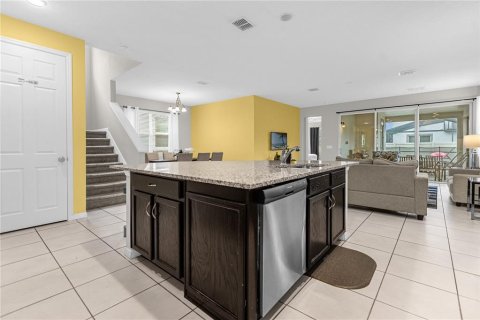 Villa ou maison à vendre à Kissimmee, Floride: 7 chambres, 328.22 m2 № 2347353 - photo 12