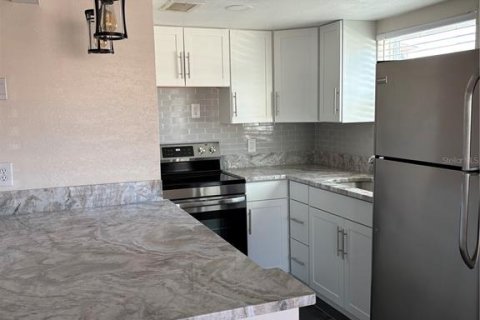 Appartement à louer à Saint Petersburg, Floride: 2 chambres, 102.19 m2 № 2419607 - photo 10