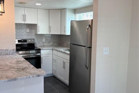 Appartement à louer à Saint Petersburg, Floride: 2 chambres, 102.19 m2 № 2419607 - photo 12