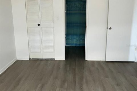 Copropriété à louer à Saint Petersburg, Floride: 2 chambres, 105.91 m2 № 2197543 - photo 17