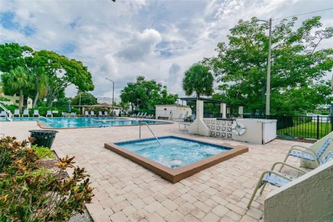 Copropriété à louer à Saint Petersburg, Floride: 2 chambres, 105.91 m2 № 2197543 - photo 26