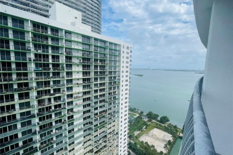 Condo in Miami, Florida, 1 bedroom № 1970365 - photo 10