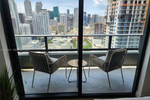 Condo in Miami, Florida  № 2145938 - photo 2