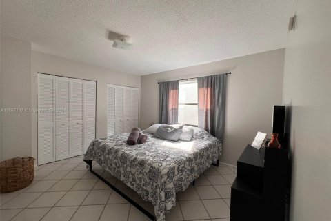 Condominio en alquiler en Miami Beach, Florida, 1 dormitorio, 59.46 m2 № 1934263 - foto 8