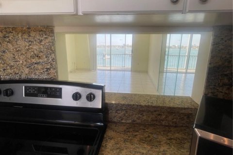 Condominio en alquiler en Aventura, Florida, 1 dormitorio, 71.35 m2 № 2031377 - foto 8