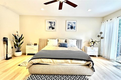 Adosado en alquiler en Fort Lauderdale, Florida, 3 dormitorios, 177.81 m2 № 2077337 - foto 8