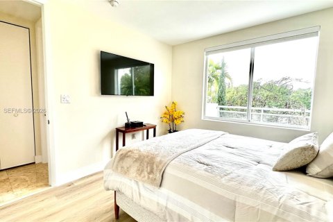 Adosado en alquiler en Fort Lauderdale, Florida, 3 dormitorios, 177.81 m2 № 2077337 - foto 29